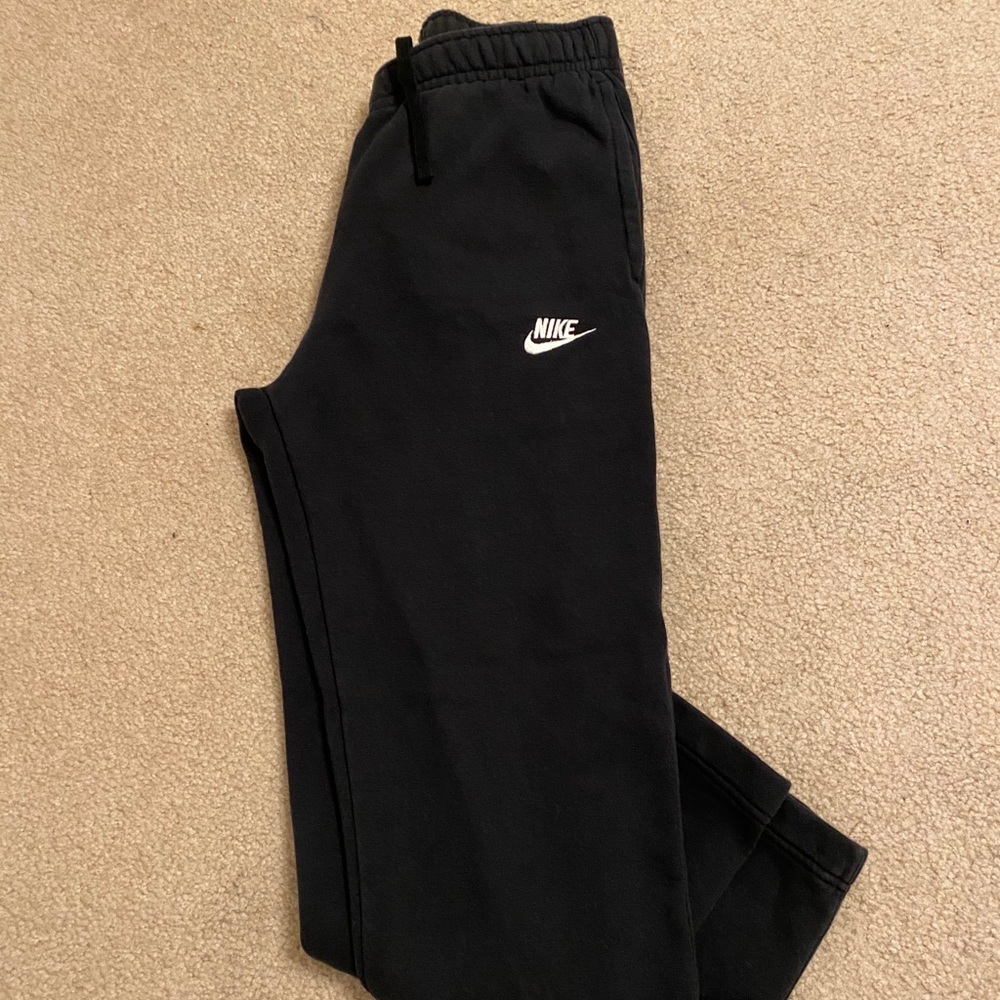 small men’s nike sweatpants